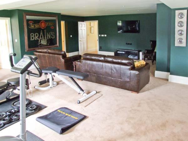 Photo of Livingroom in Coed-Y-Paen