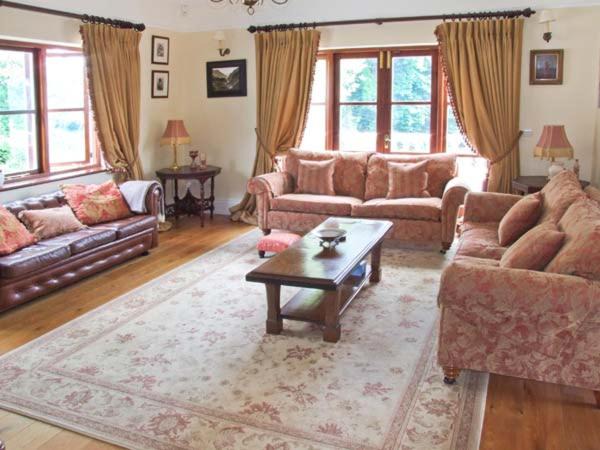 Photo of Livingroom in Coed-Y-Paen