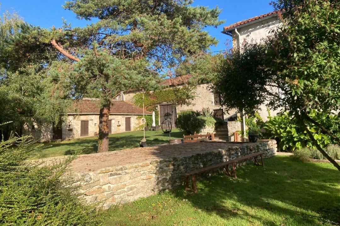 Photo of Others in Condac