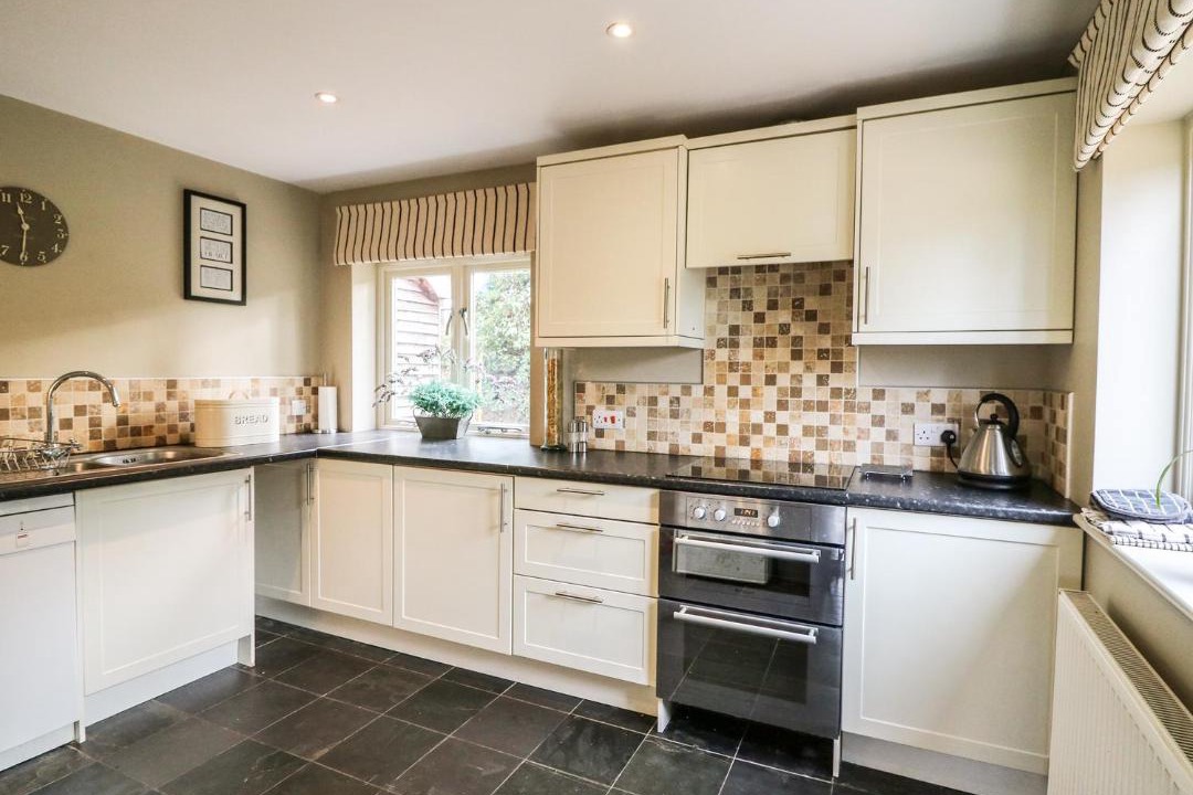 Photo of Kitchen in Midhurst
