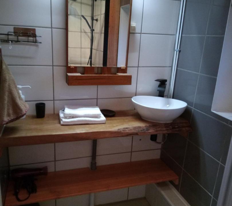 Photo of Bathroom in Beugnon
