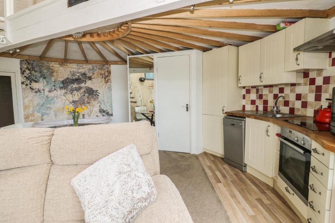 Photo of Others in Beckford