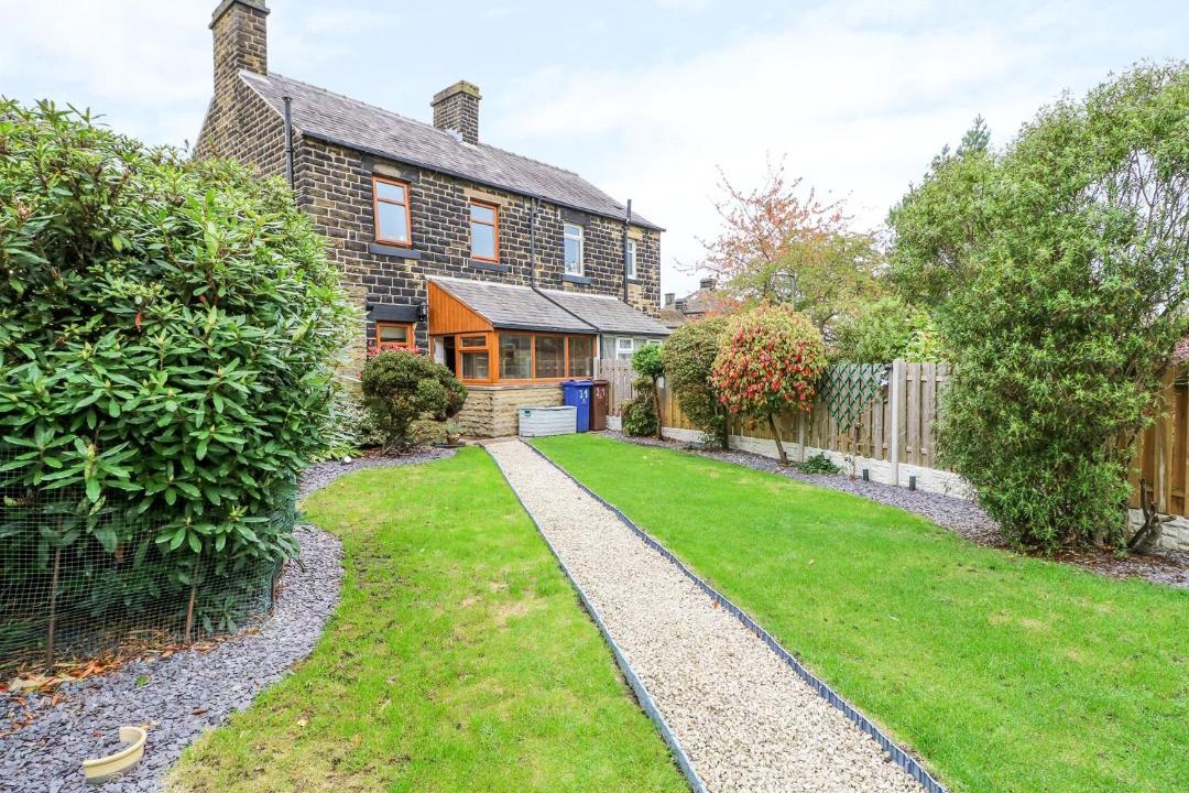 Photo of Buildings in Penistone