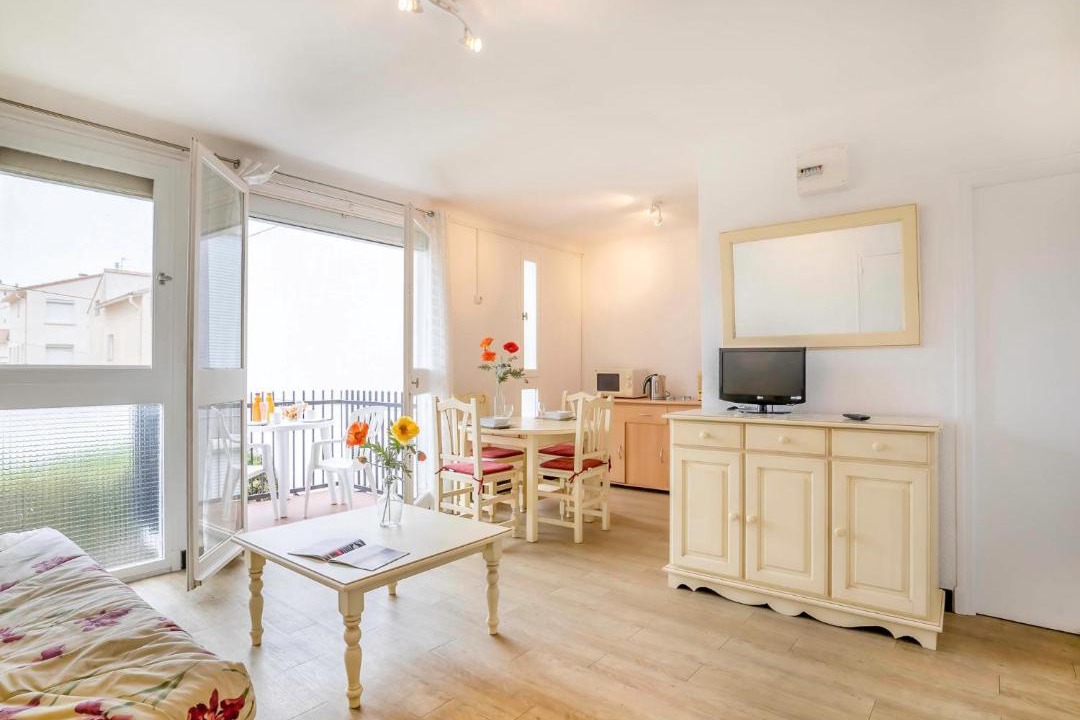 Photo of Others in La Jetee