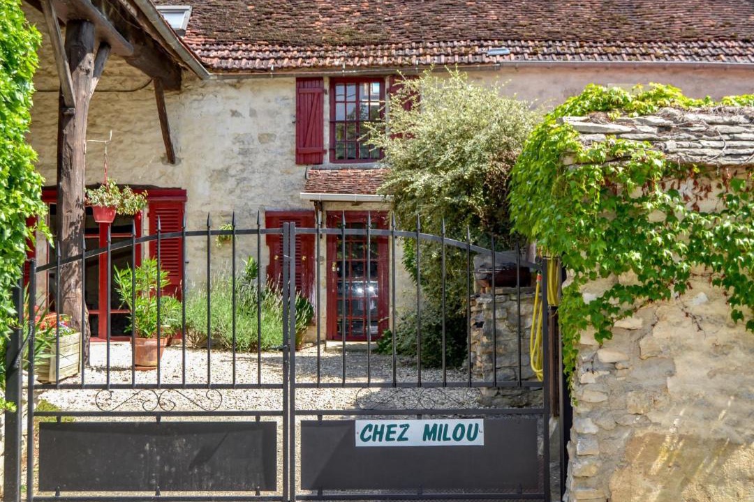 Photo of Buildings in Tanlay