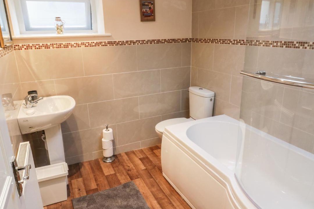 Photo of Bathroom in Giggleswick