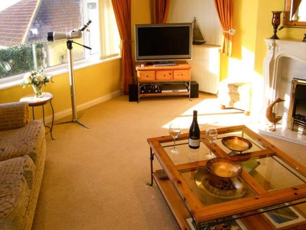 Photo of Livingroom in West Bexington