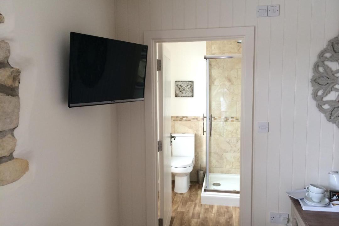 Photo of Others in Tunley