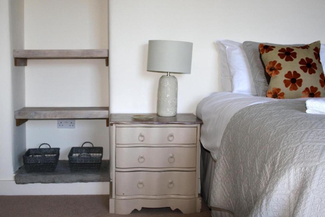 Photo of Others in Tunley