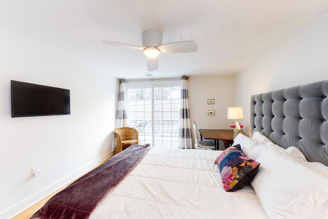 Photo of Others in Vineyard Haven