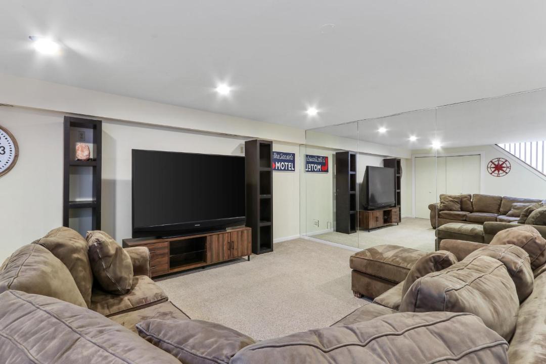 Photo of Livingroom in Lake Geneva