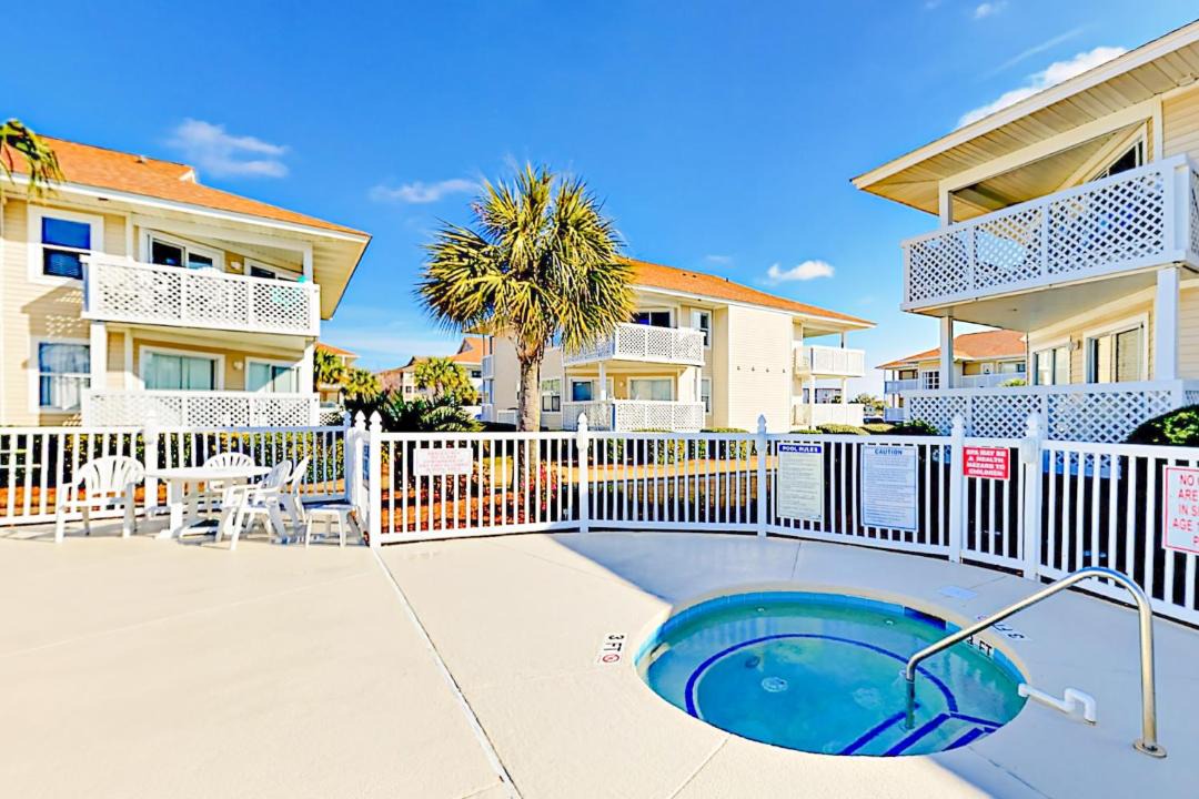 Photo of Patio Balcony in Cherry Grove Beach