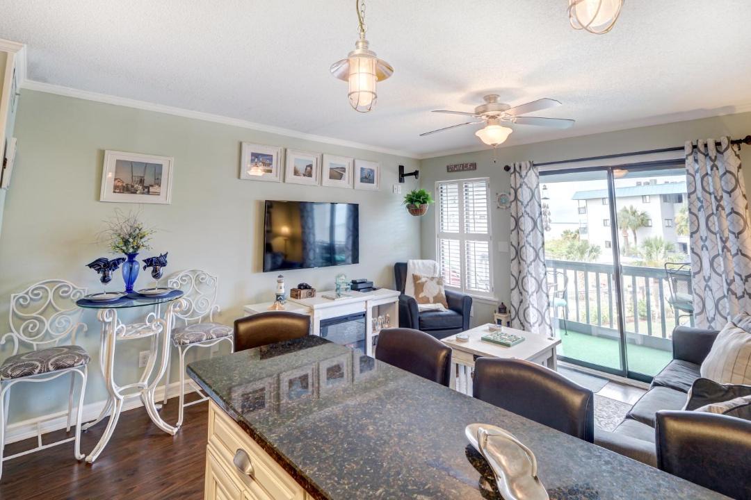 Photo of Livingroom in Tybee Island