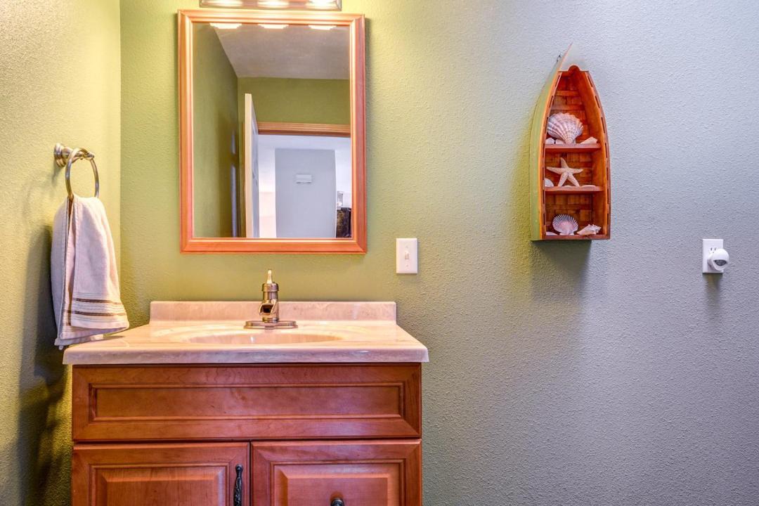 Photo of Bathroom in Coupeville