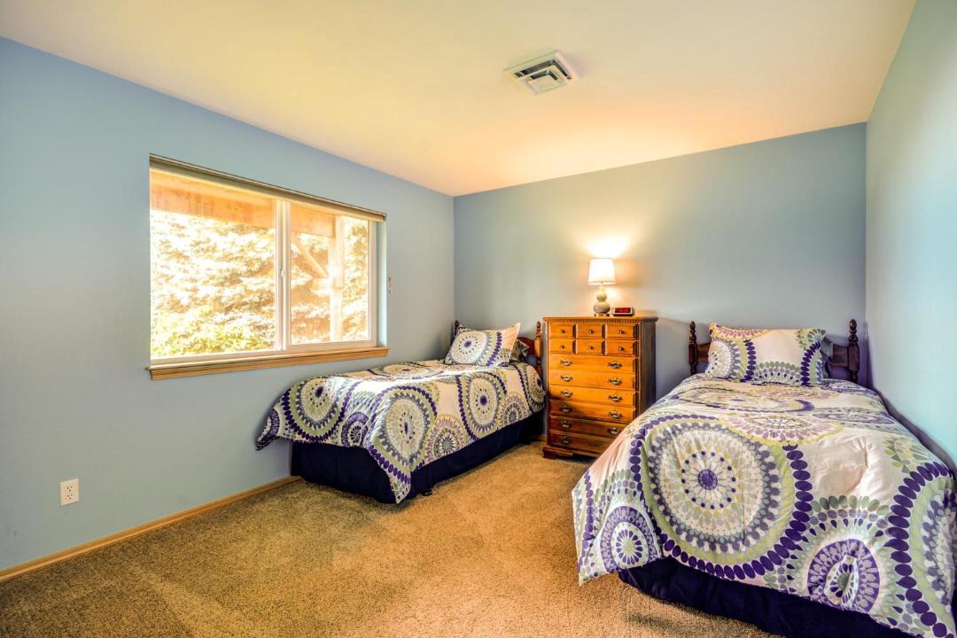 Photo of Bedroom in Coupeville