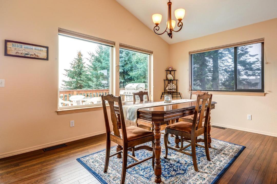 Photo of Livingroom in Coupeville