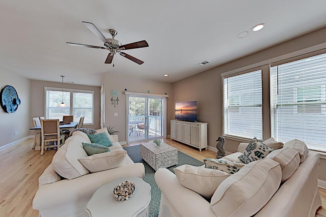 Photo of Livingroom in Tybee Island