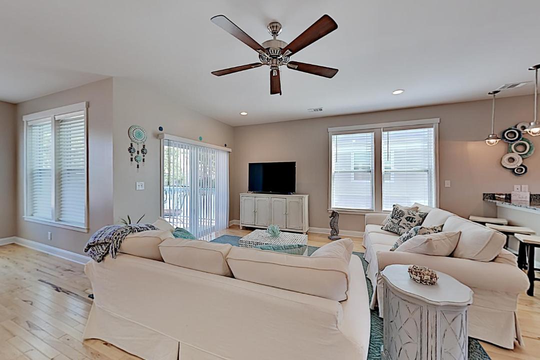 Photo of Livingroom in Tybee Island