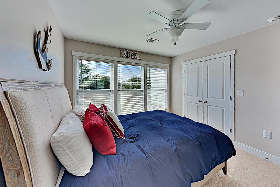 Photo of Bedroom in Tybee Island