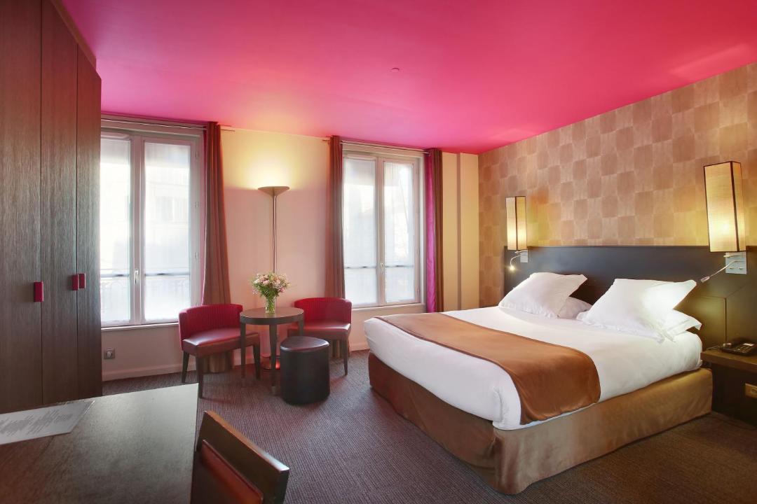 Photo of Bedroom in Passy