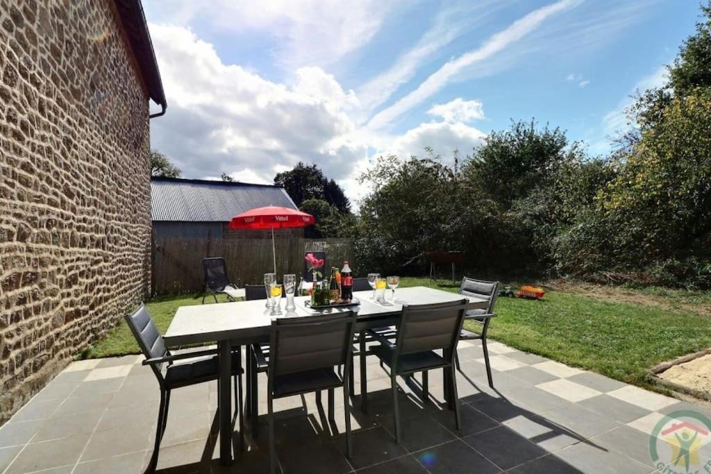 Photo of Others in Saint-Georges-de-Reintembault