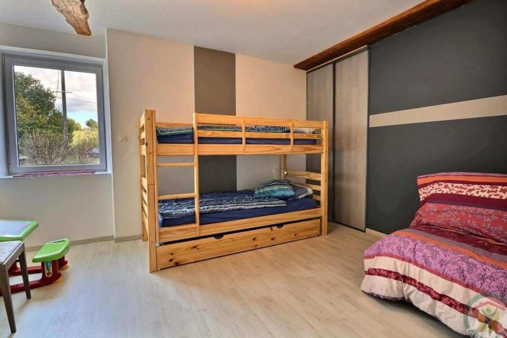 Photo of Others in Saint-Georges-de-Reintembault