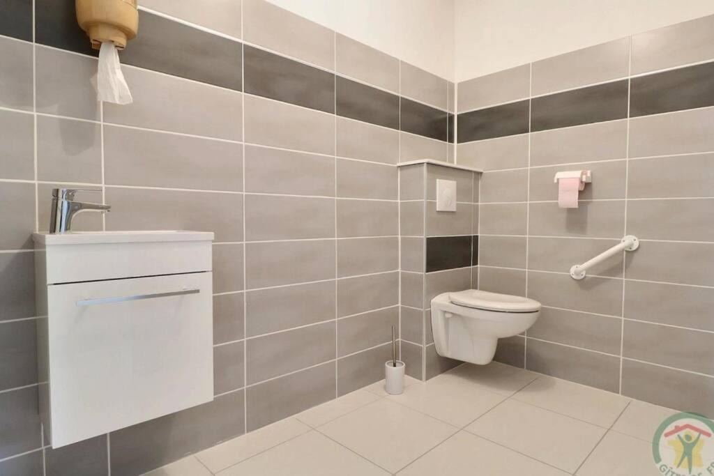 Photo of Others in Saint-Georges-de-Reintembault