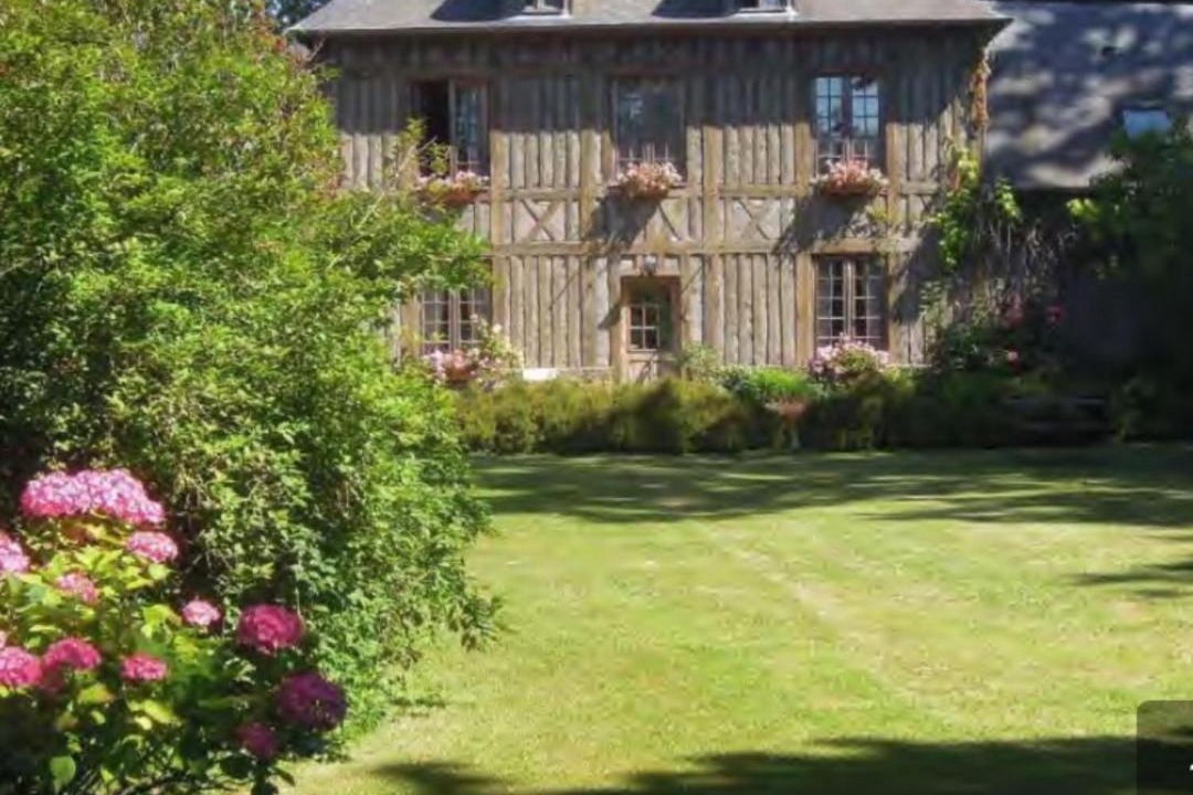Photo of Others in Gruchet-Saint-Simeon