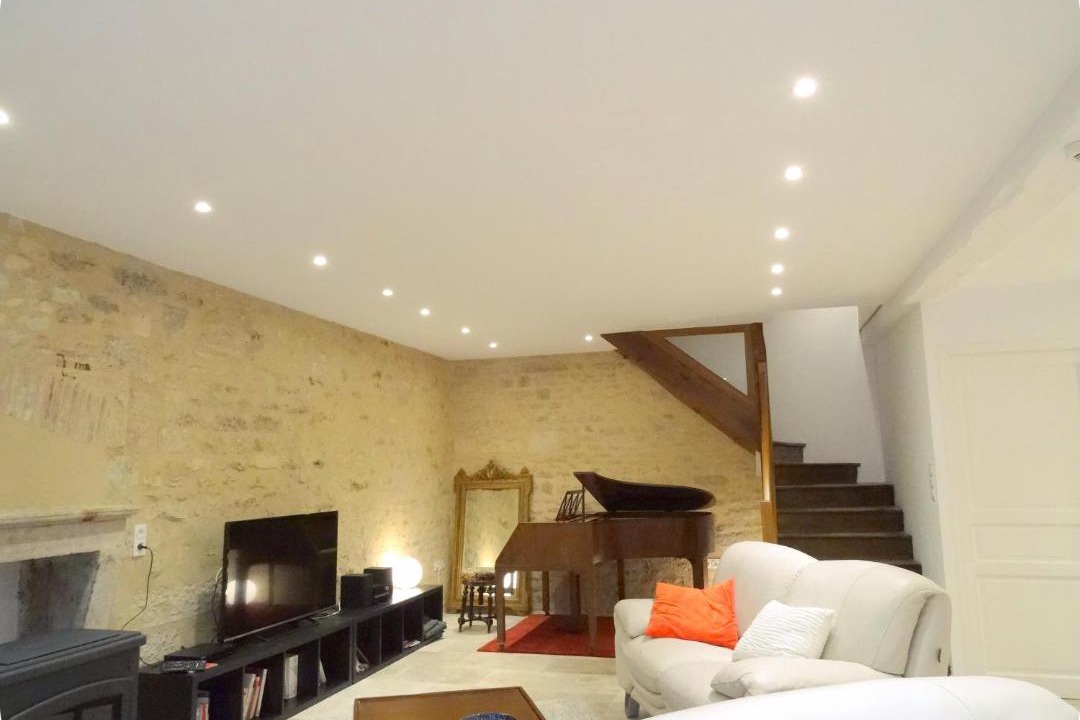 Photo of Livingroom in Flavigny-sur-Ozerain