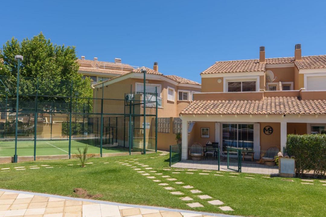 Photo of Buildings in Platja de l'Arenal