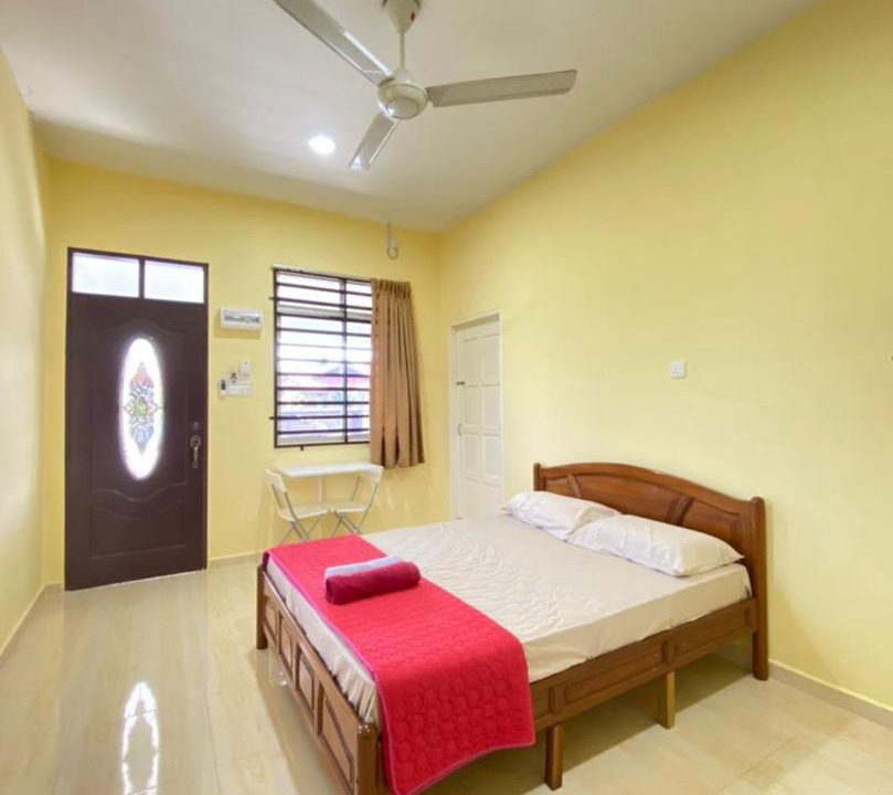 Photo of Bedroom in Kampung Sekati