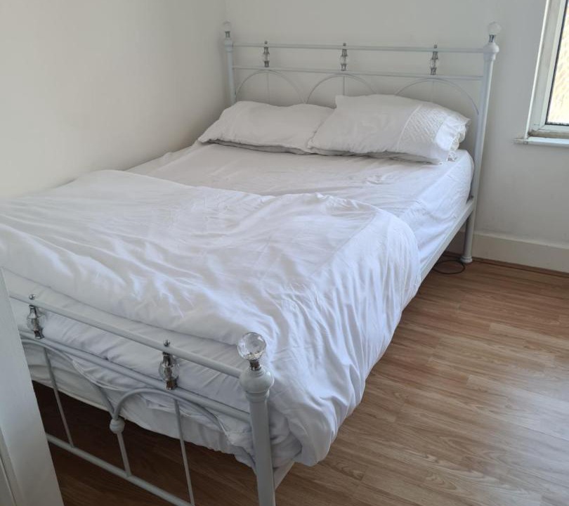 Photo of Bedroom in Grove Green