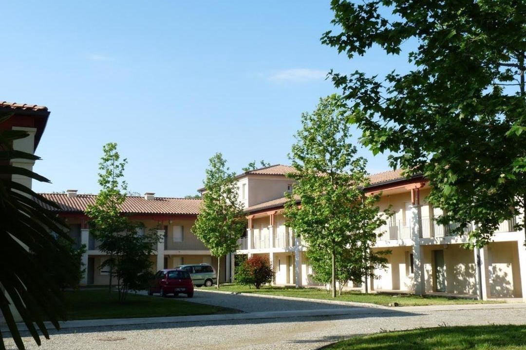 Photo of Buildings in Azille