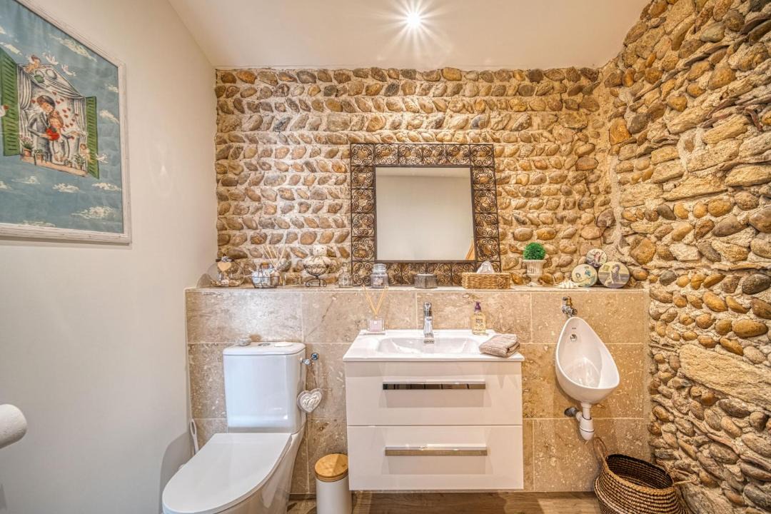 Photo of Others in Malissard