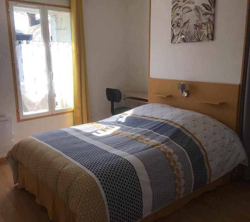 Photo of Bedroom in Mer