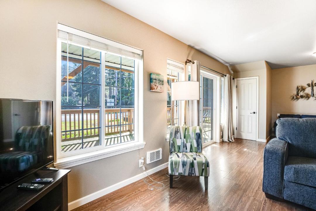 Photo of Others in Dunes City