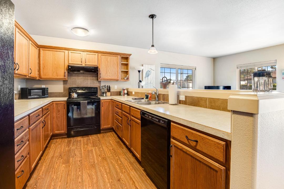 Photo of Kitchen in Dunes City