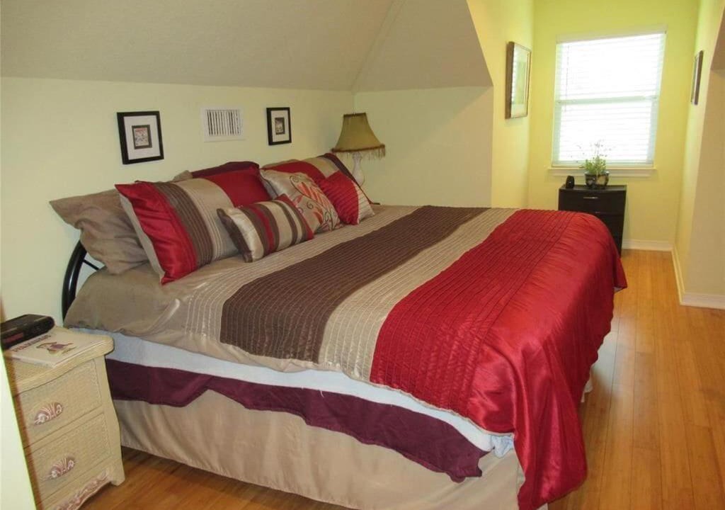 Photo of Bedroom in Pointblank