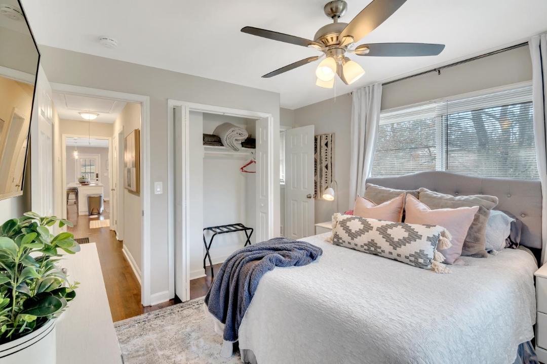 Photo of Bedroom in Smyrna