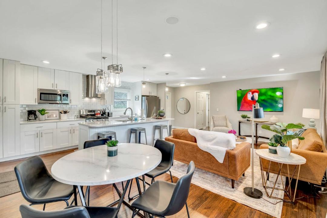 Photo of Livingroom in Smyrna