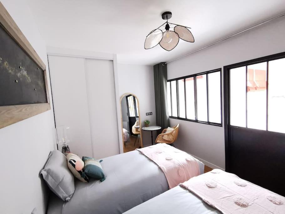 Photo of Bedroom in Ay