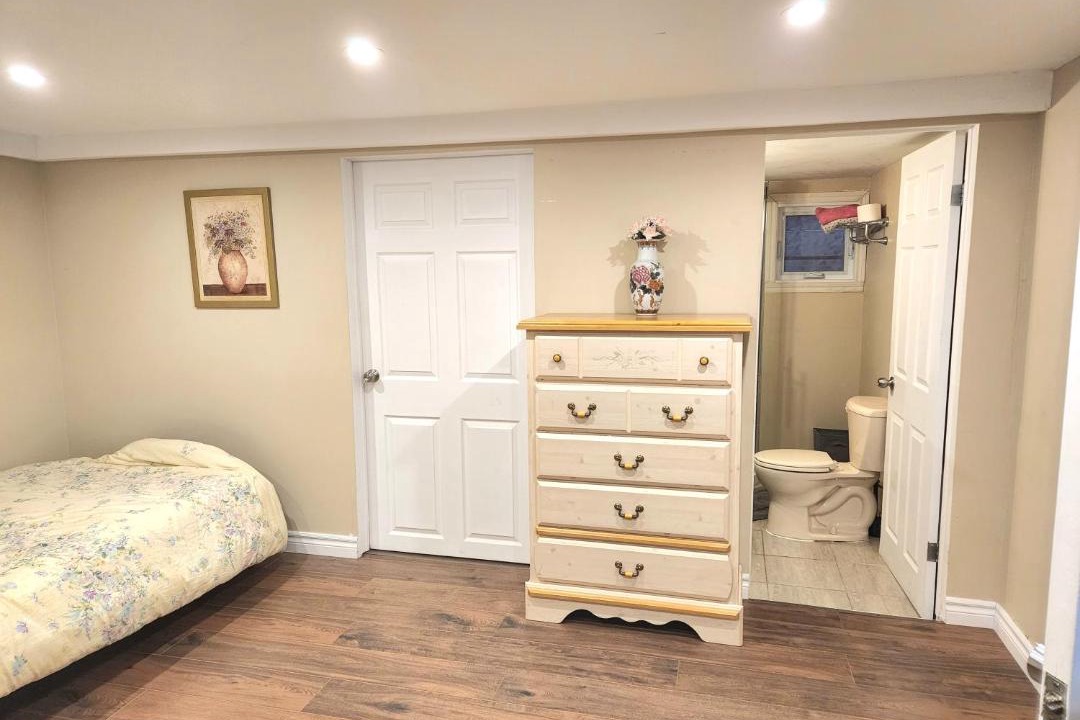 Photo of Bedroom in Laval-des-Rapides