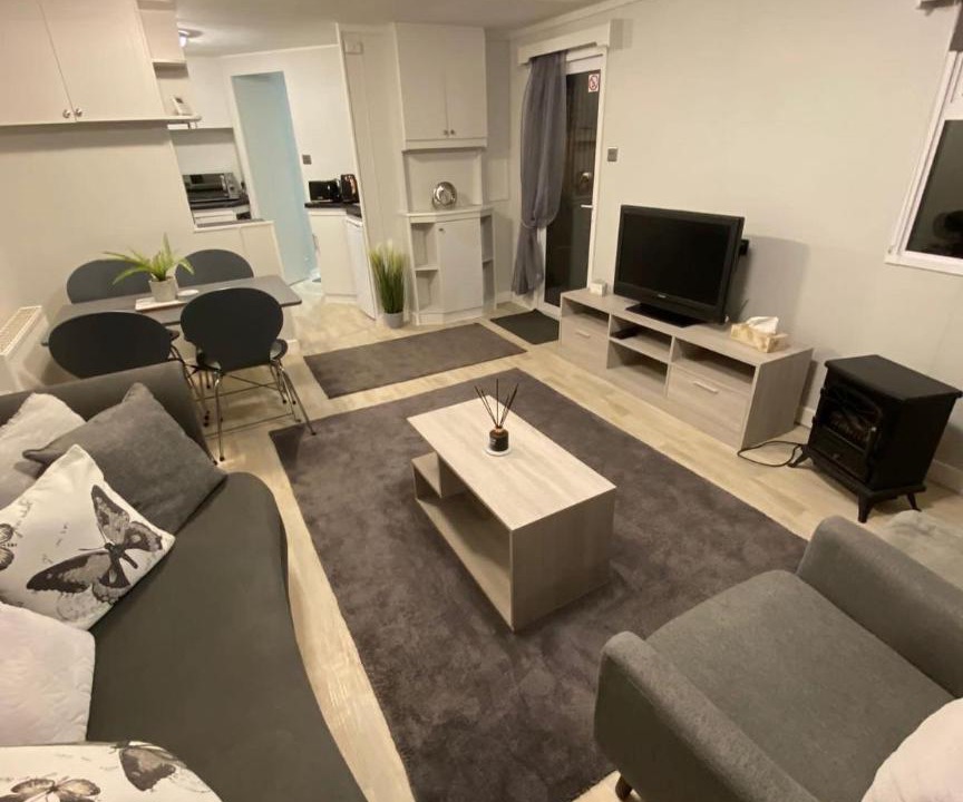 Photo of Others in Low Catton