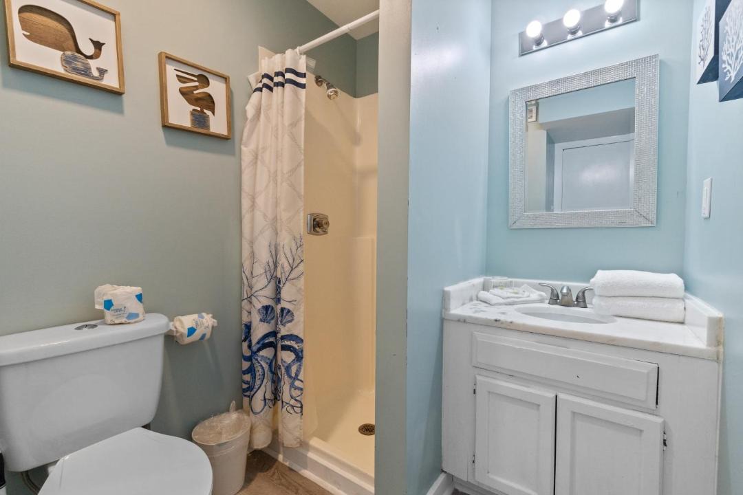 Photo of Bathroom in Gulf Shores