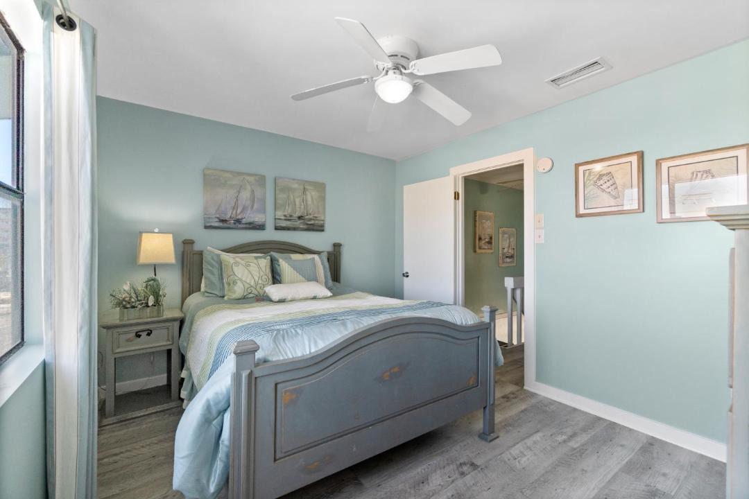 Photo of Bedroom in Gulf Shores