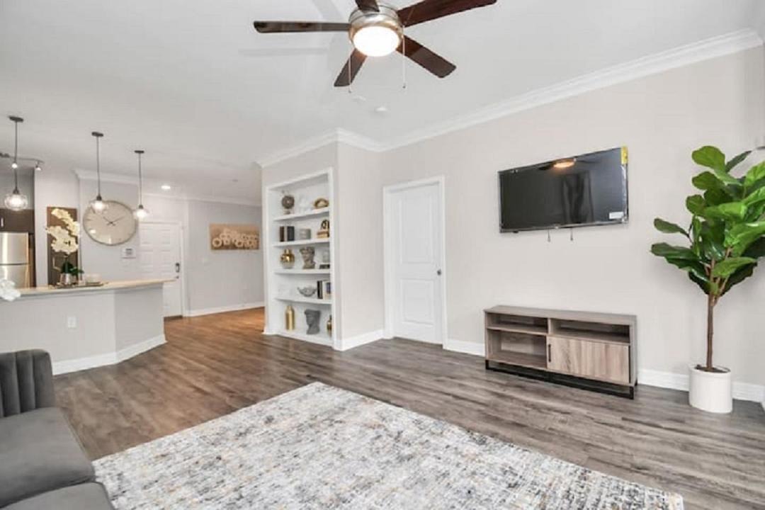 Photo of Livingroom in South Central Houston