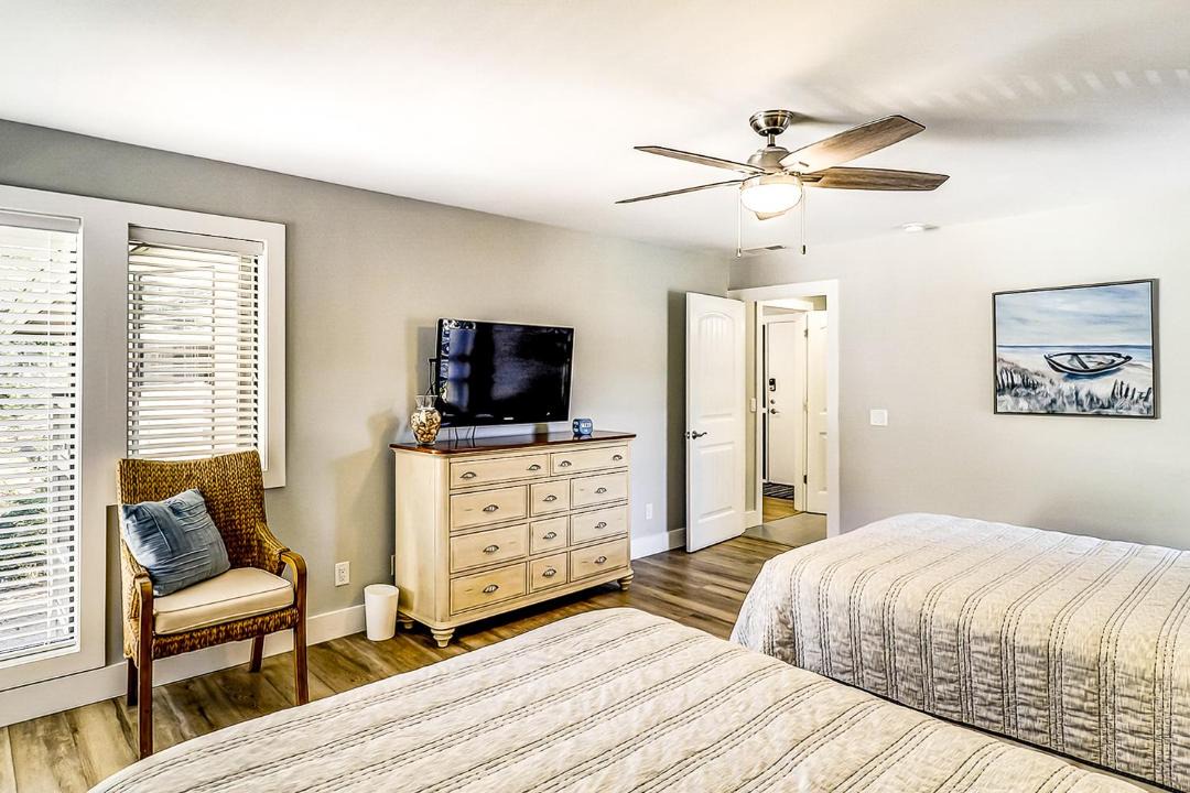 Photo of Bedroom in Palmetto Dunes
