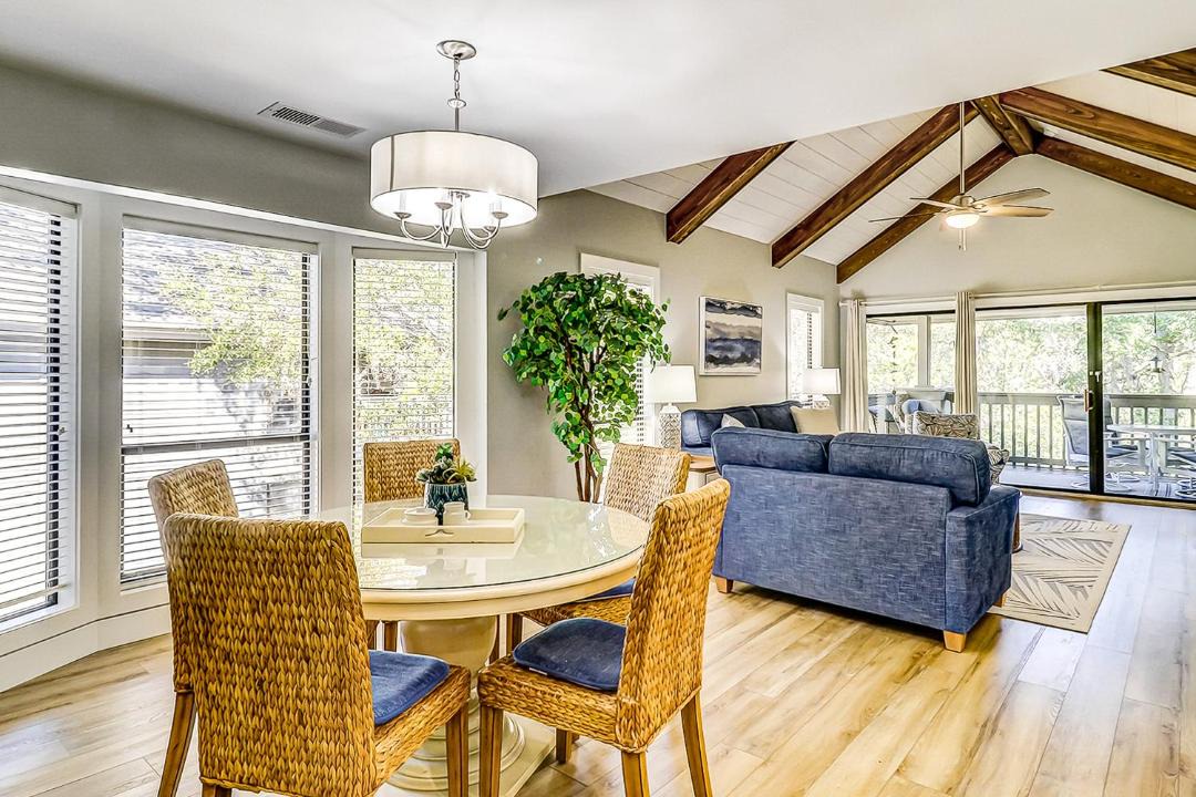 Photo of Livingroom in Palmetto Dunes