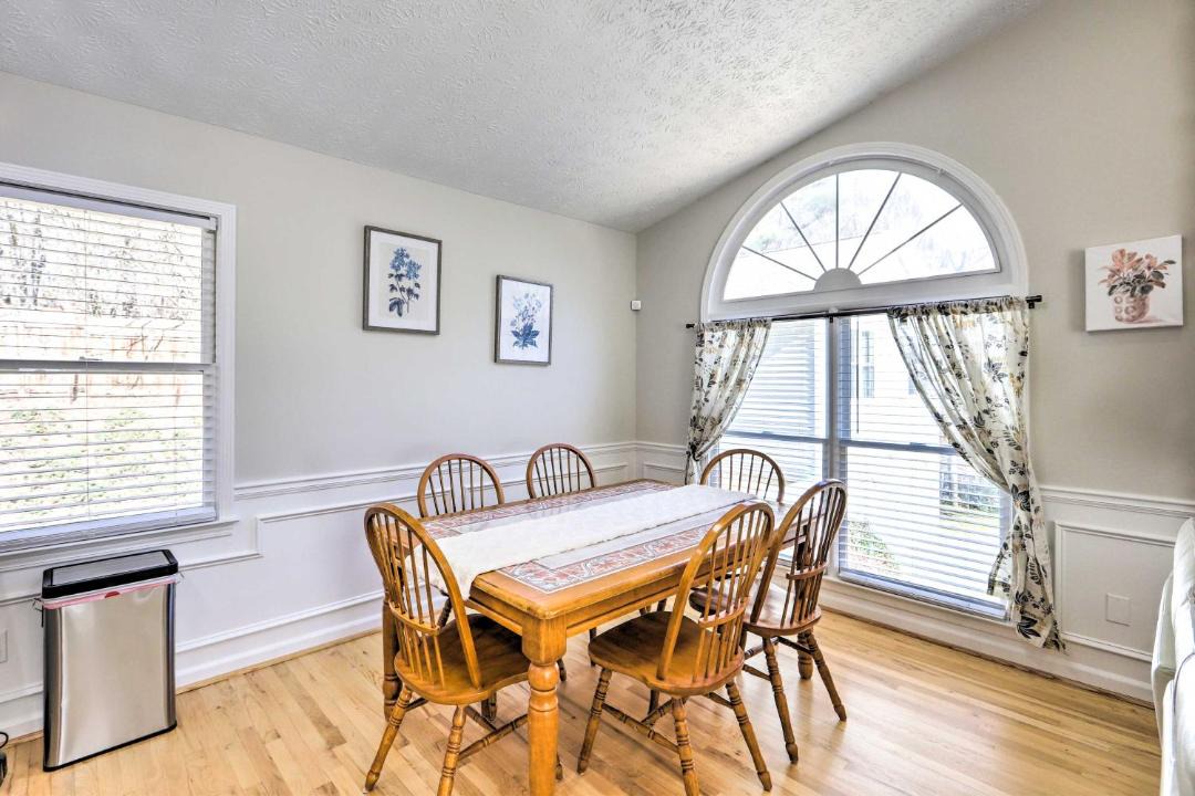 Photo of Others in Suwanee