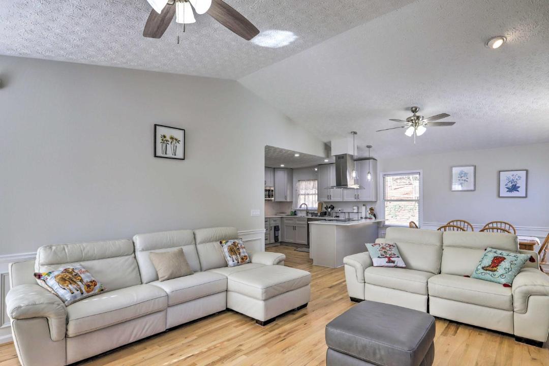 Photo of Others in Suwanee